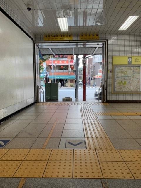 1番出口案内2.jpg
